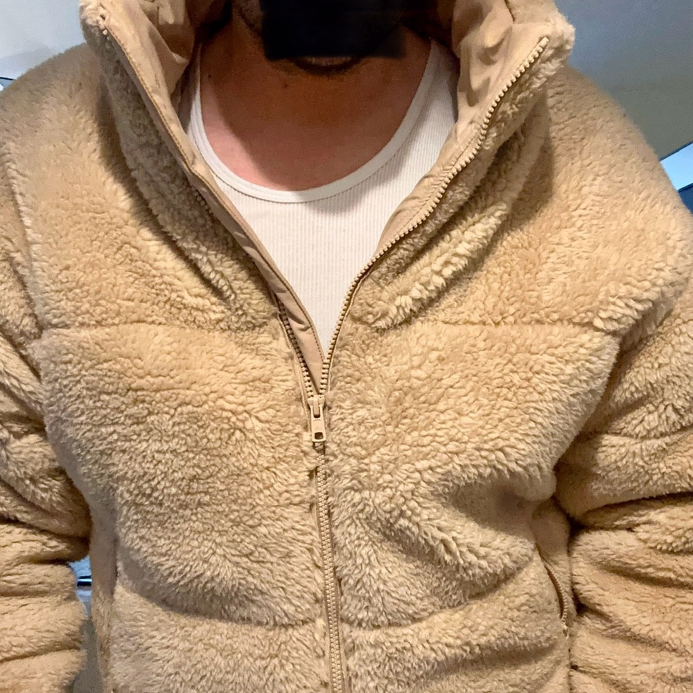 ALO Yoga Tan Sherpa coat - men’s medium